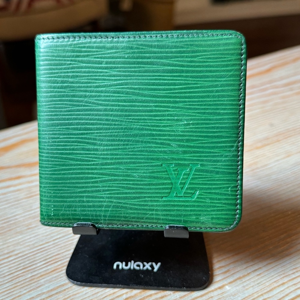 Louis Vuitton Epi Green Wallet